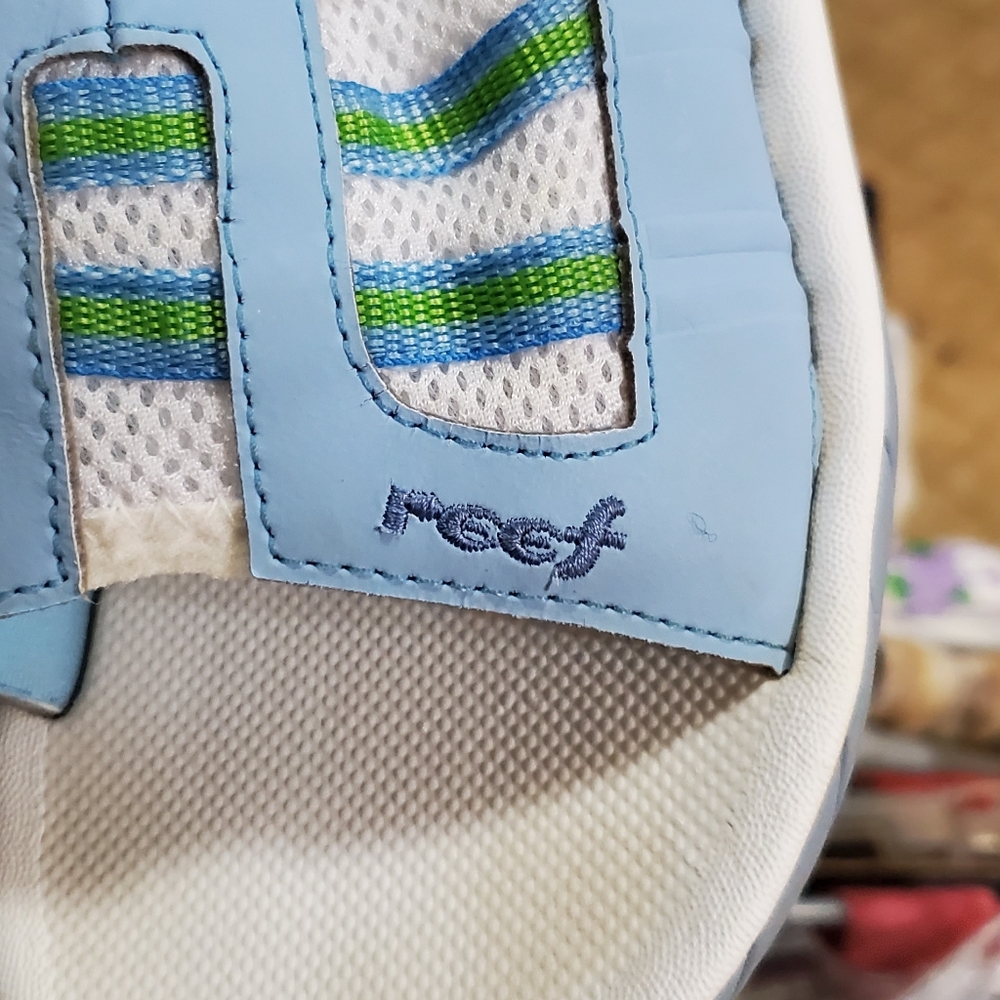 EUC womens reef slides, awesome condition. size M's 7 or W's 8 - Picture 6 of 9
